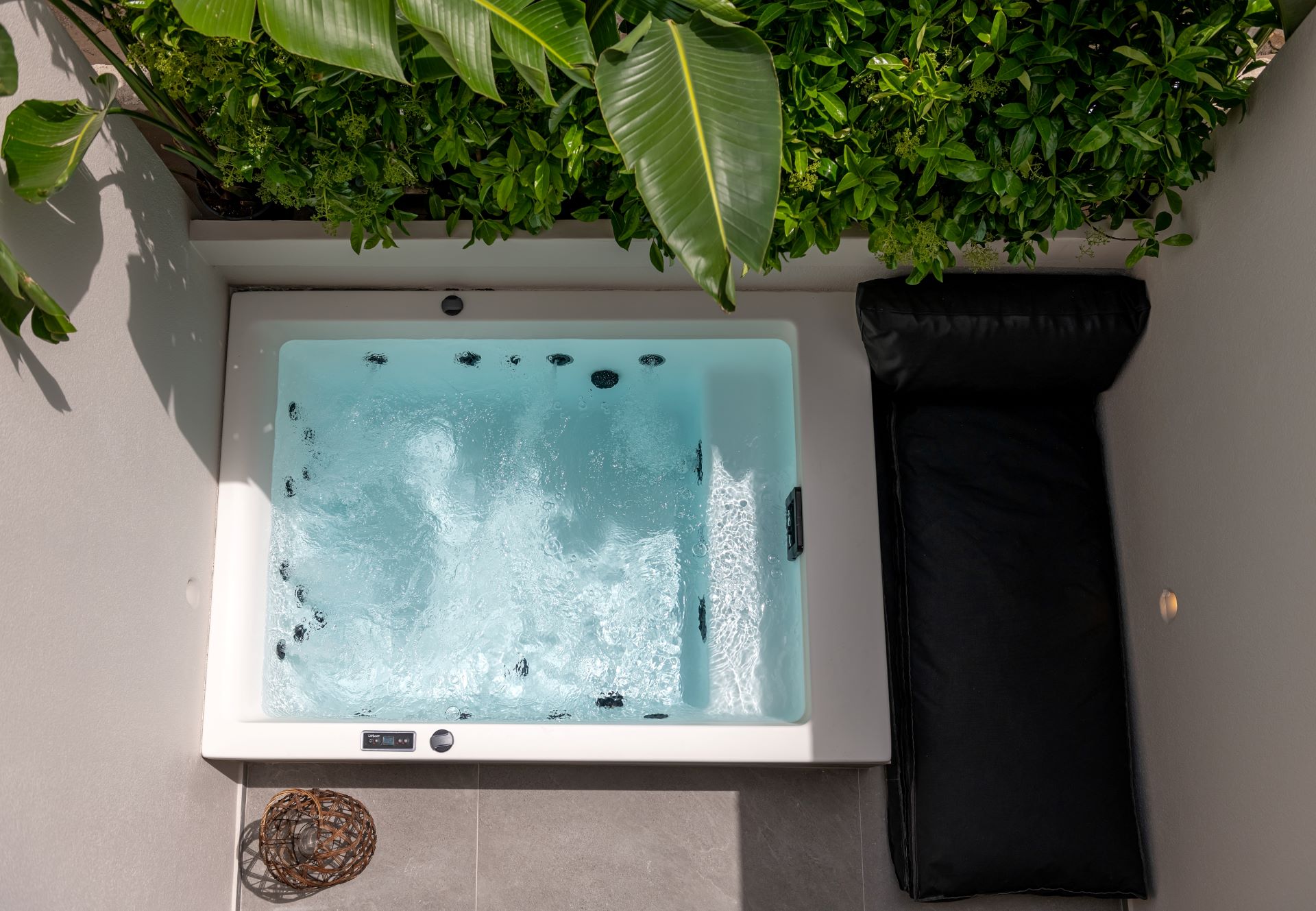 
Evanik Chich Hotel Jacuzzi TRA 5029