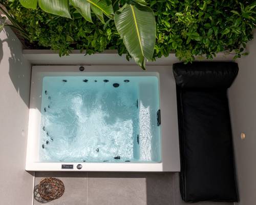 Evanik Chich Hotel Jacuzzi TRA 5029