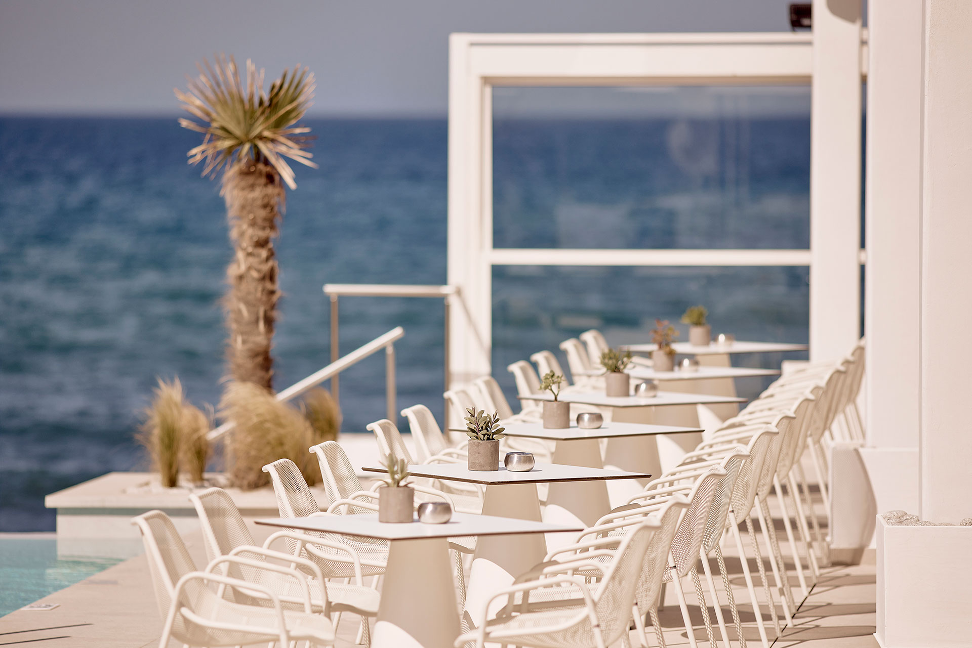 
Poolside tables and chairs