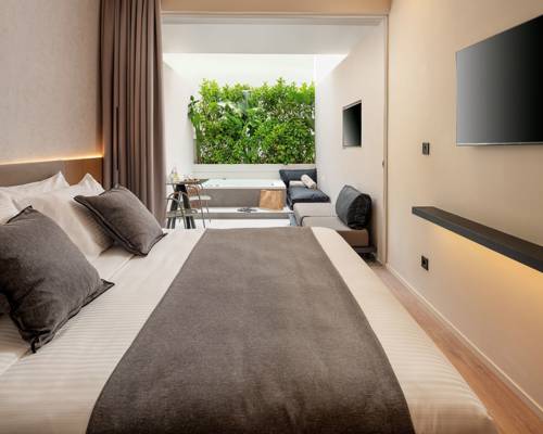 Evanik Chich Hotel Jacuzzi Room TRA 4936RR