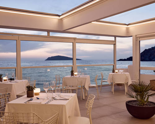 Kantouni Beach beachside restaurant